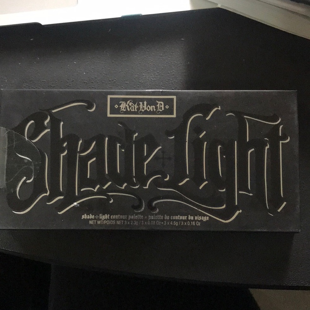 Kay Von D powder- “Shade & Light contour palette”